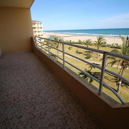 Karen Racons Apartment *